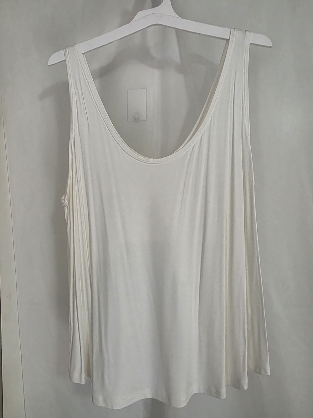 A new day Women's Ivory Scoop Neck Tank Top